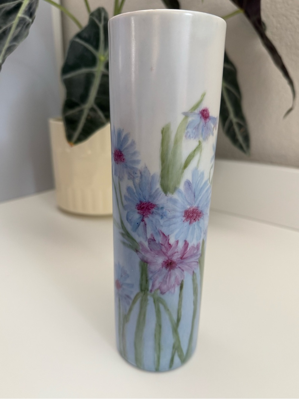 Antique Irma Sorgenfrei on Heinrich&Co Porcelain Hand painted Cornflowers Vase